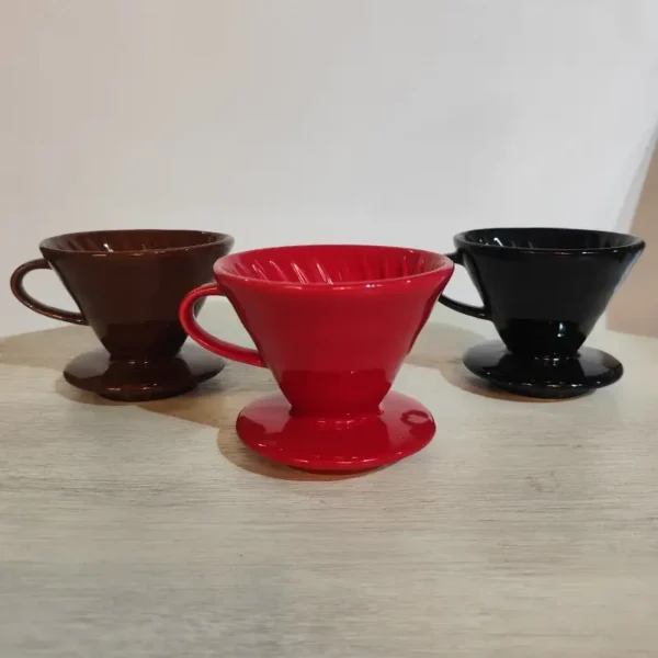 Cafetera v60 de cerámica con capacidad de 4 tazas